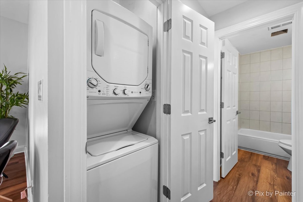 4912 N Kedzie Avenue Unit: 2E