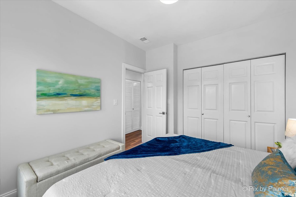 4912 N Kedzie Avenue Unit: 2E