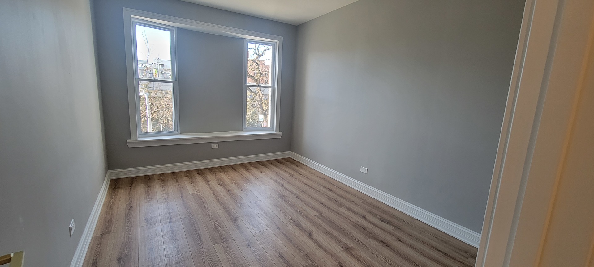 3209 N Wilton Avenue Unit: 2