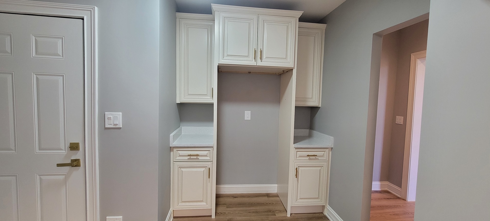 3209 N Wilton Avenue Unit: 2
