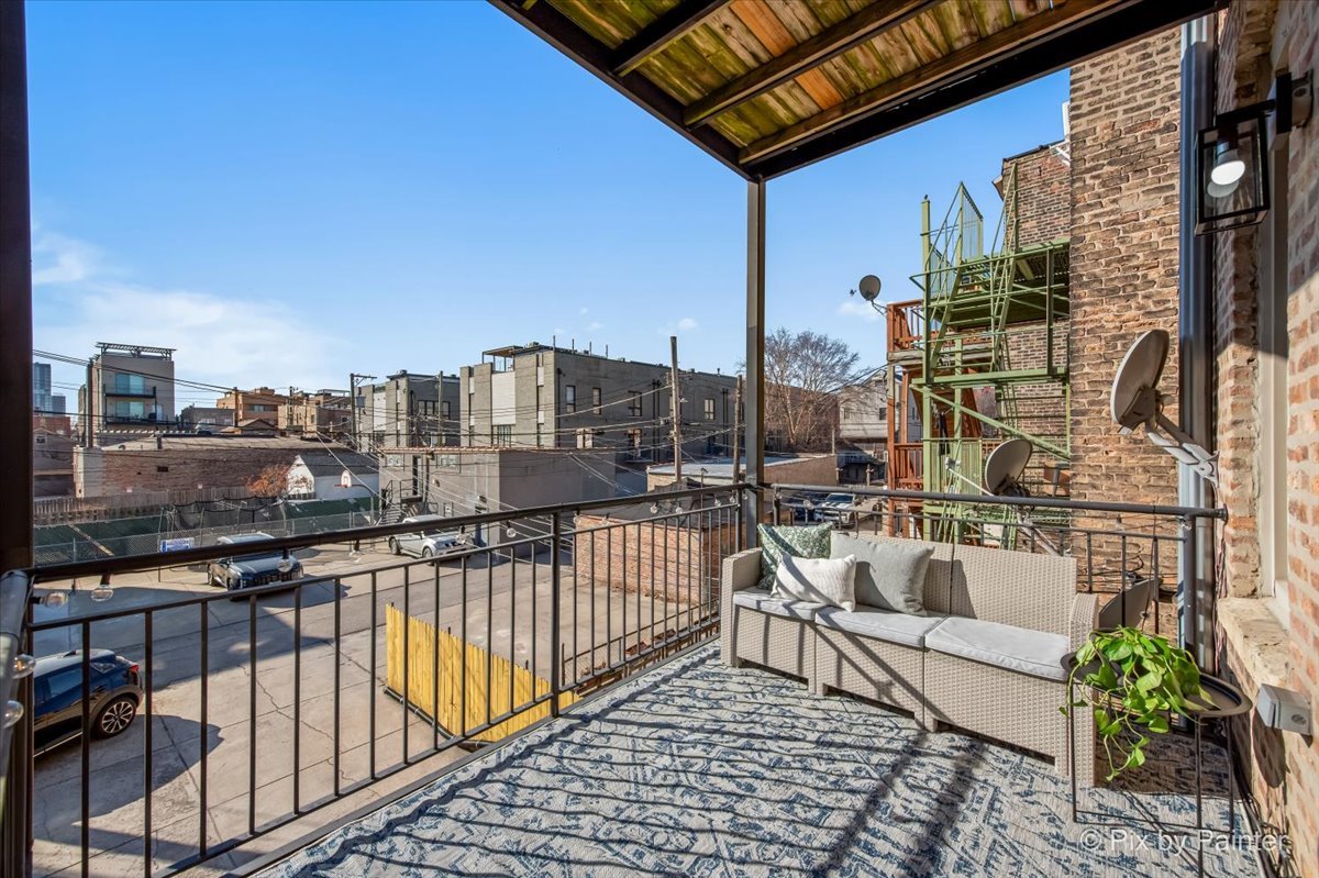 1411 W Ohio Street Unit: 2R