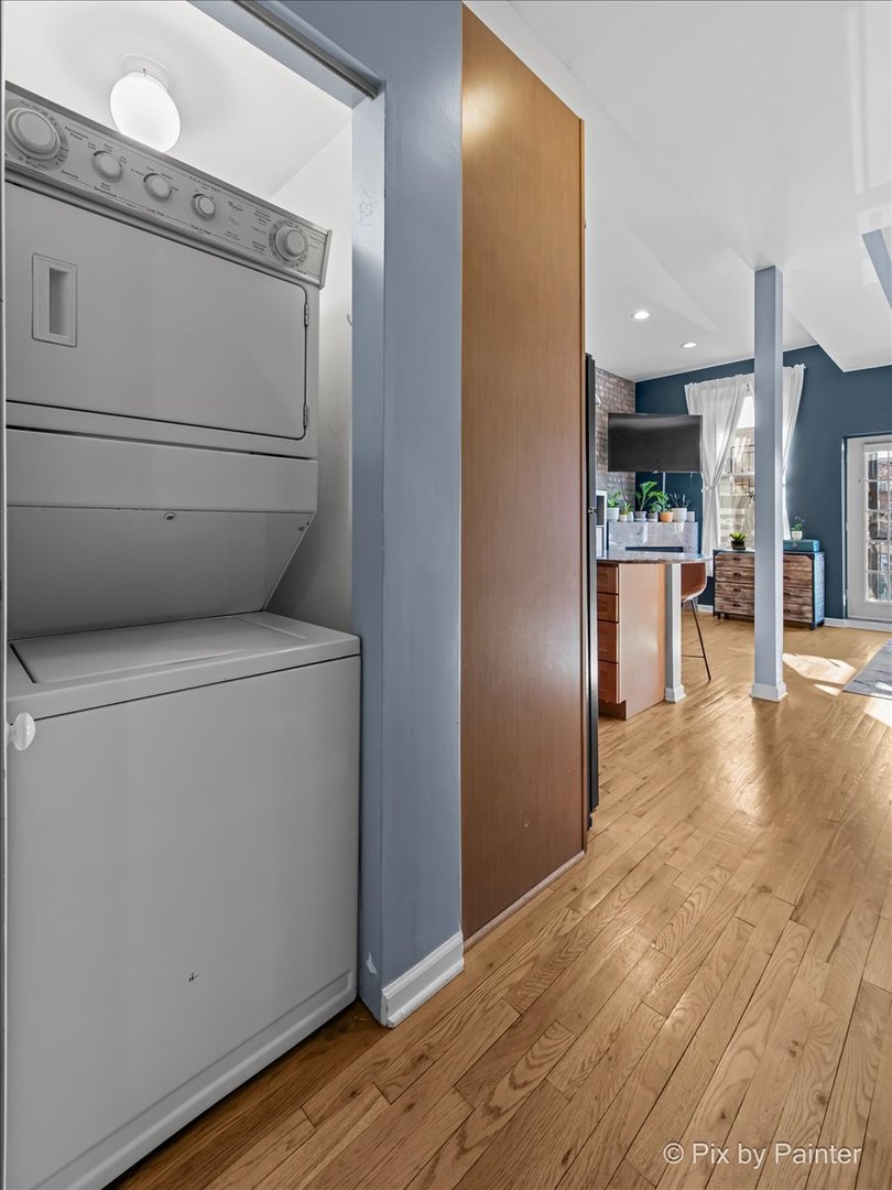 1411 W Ohio Street Unit: 2R