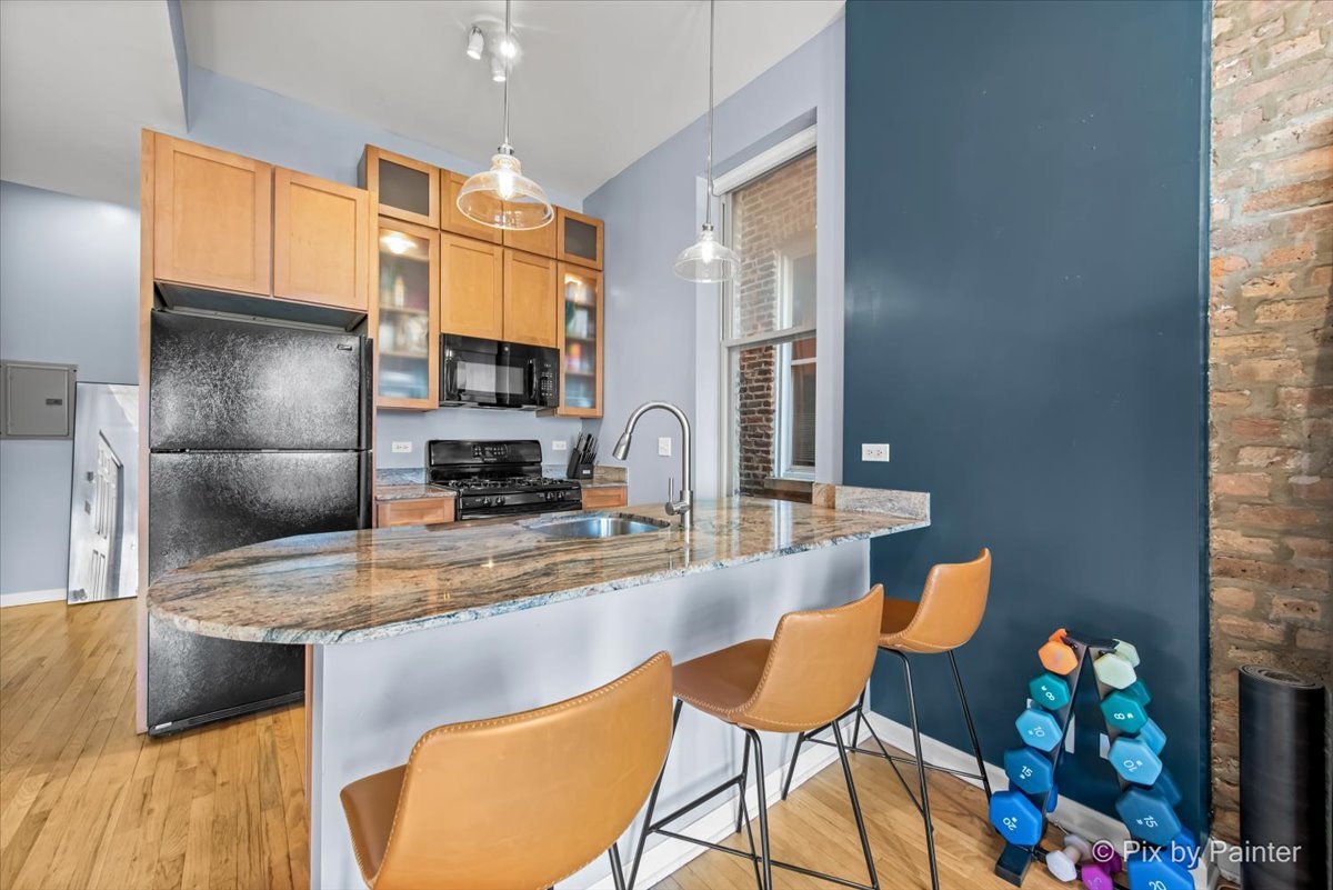 1411 W Ohio Street Unit: 2R