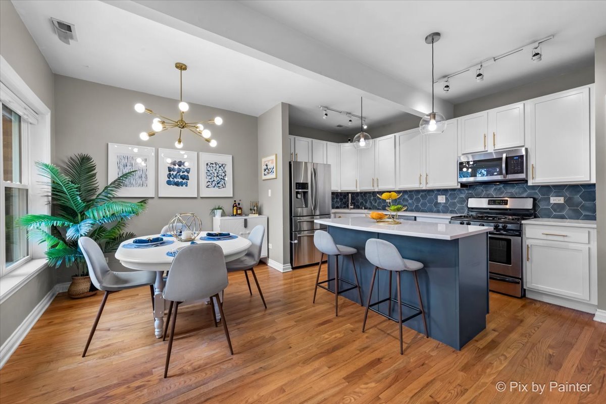 1463 W Winnemac Avenue Unit: 2E