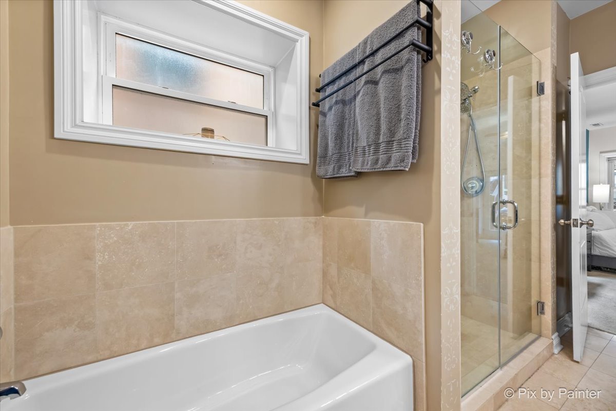 1463 W Winnemac Avenue Unit: 2E