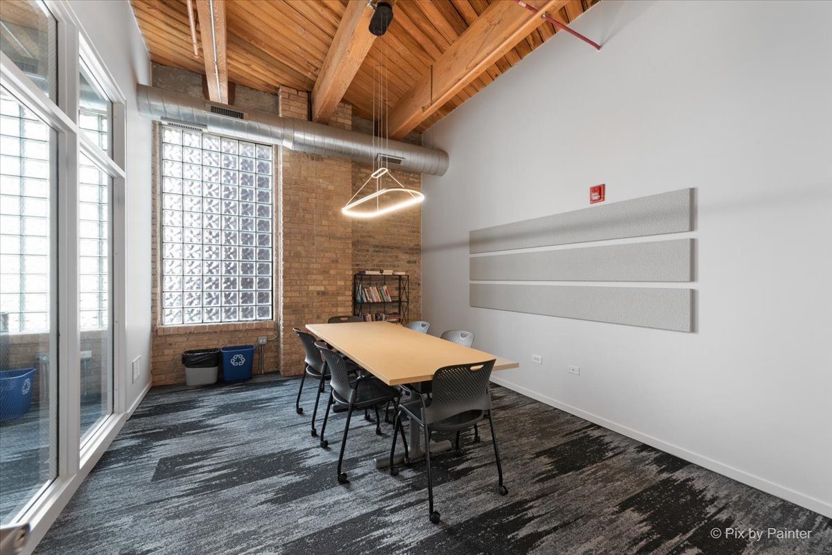1040 W Adams Street Unit: 104