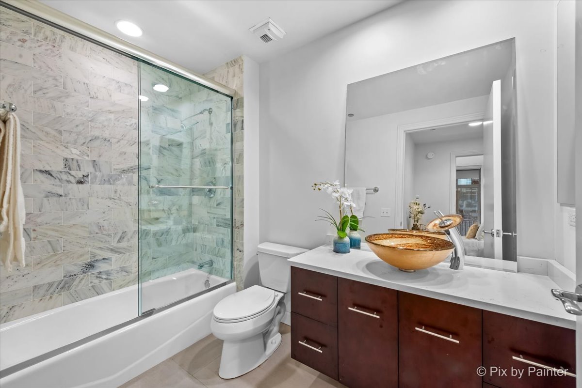 530 N Lake Shore Drive Unit: 2607