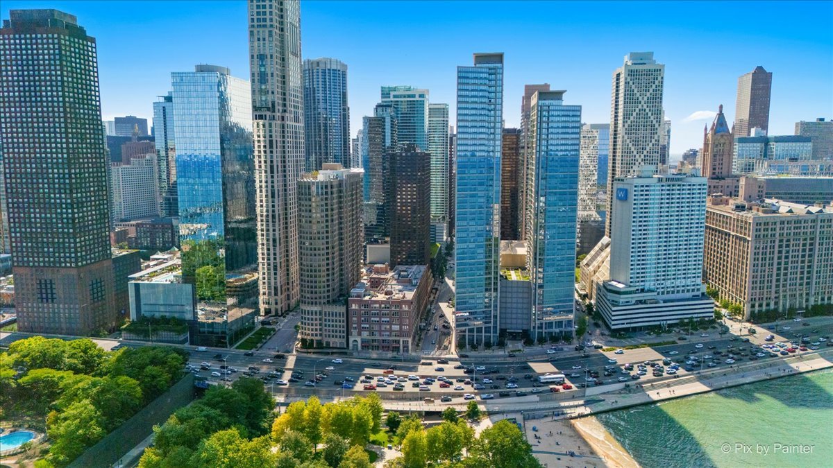 530 N Lake Shore Drive Unit: 2607