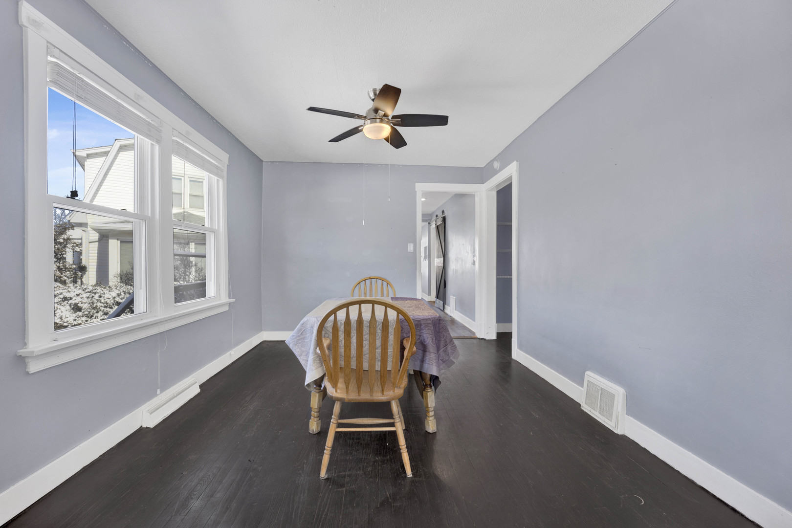 5942 W Thorndale Avenue Unit: 1
