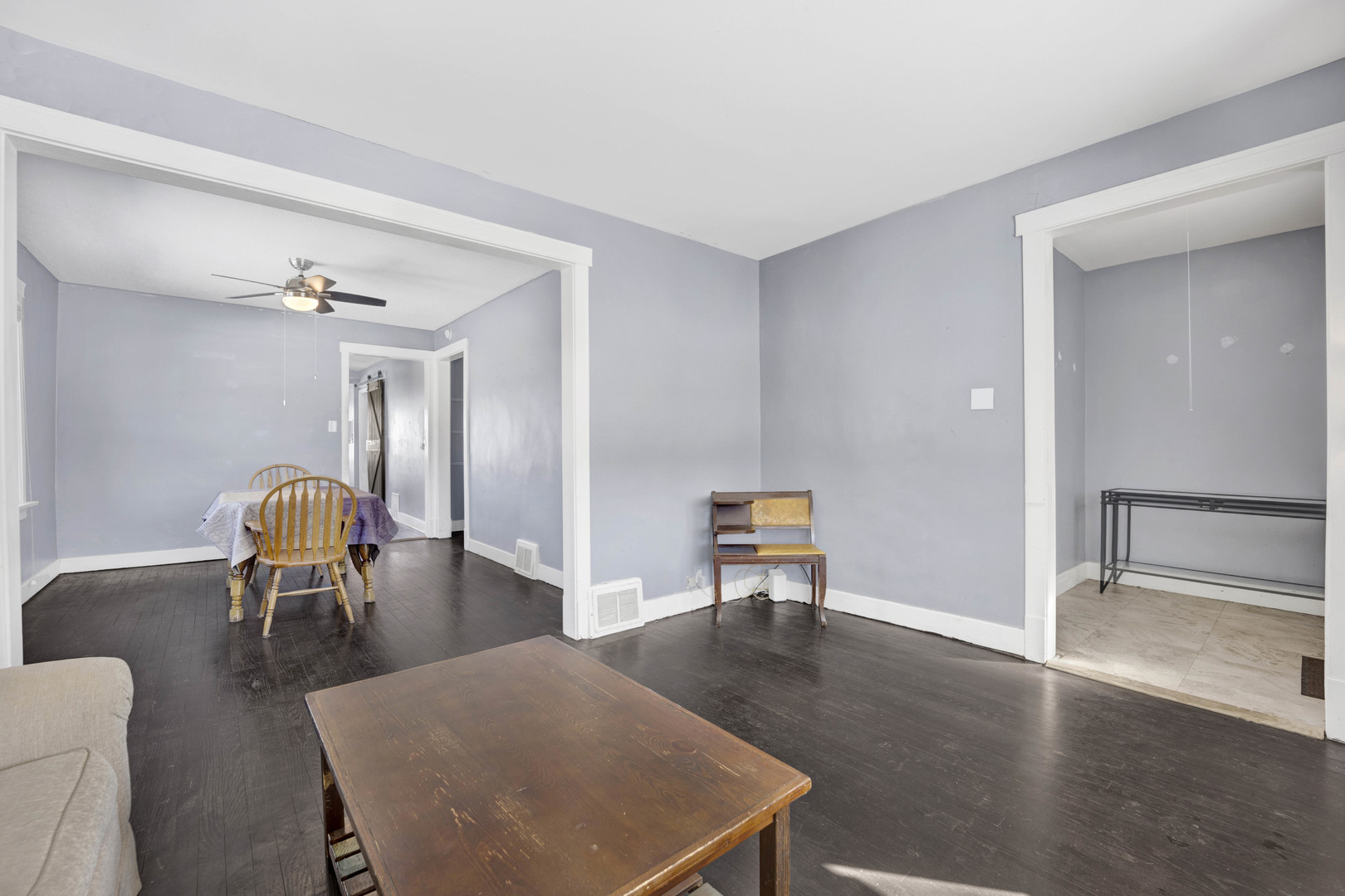 5942 W Thorndale Avenue Unit: 1
