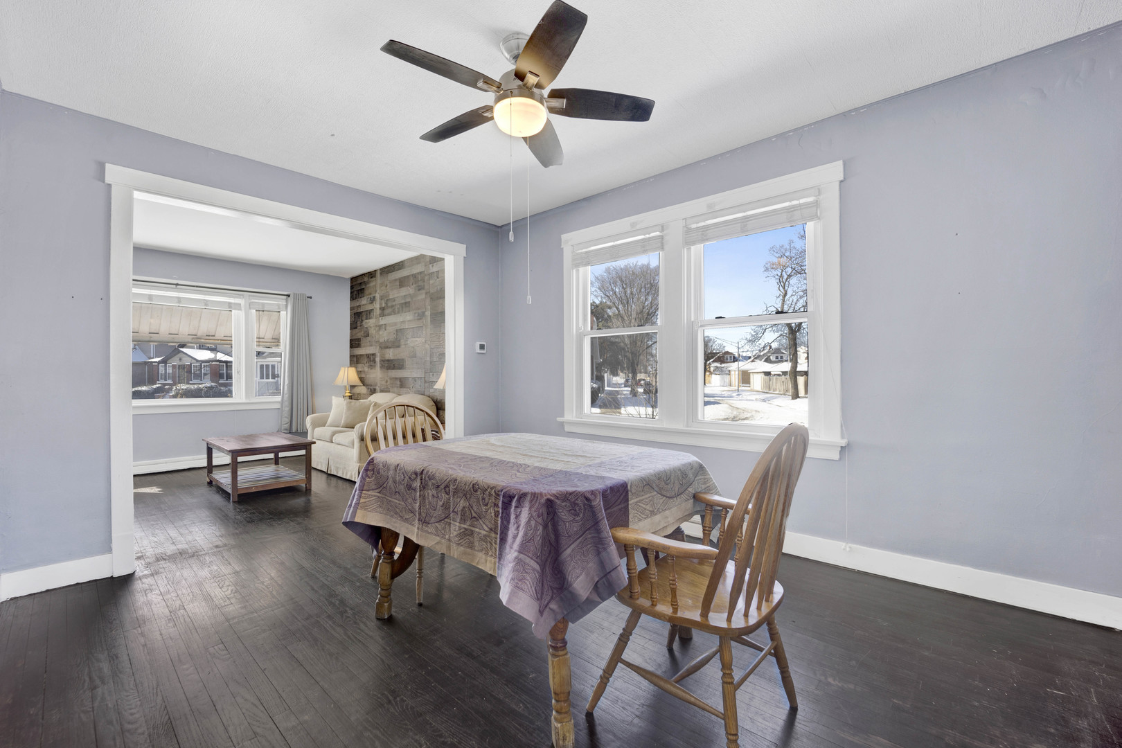 5942 W Thorndale Avenue Unit: 1