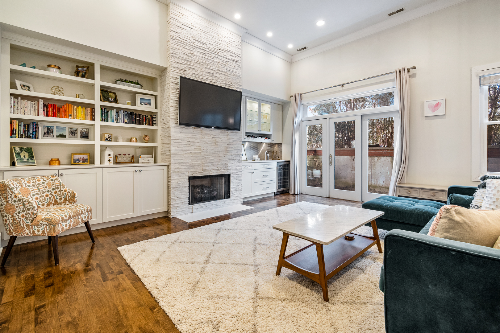 1222 N Wolcott Avenue Unit: 1N