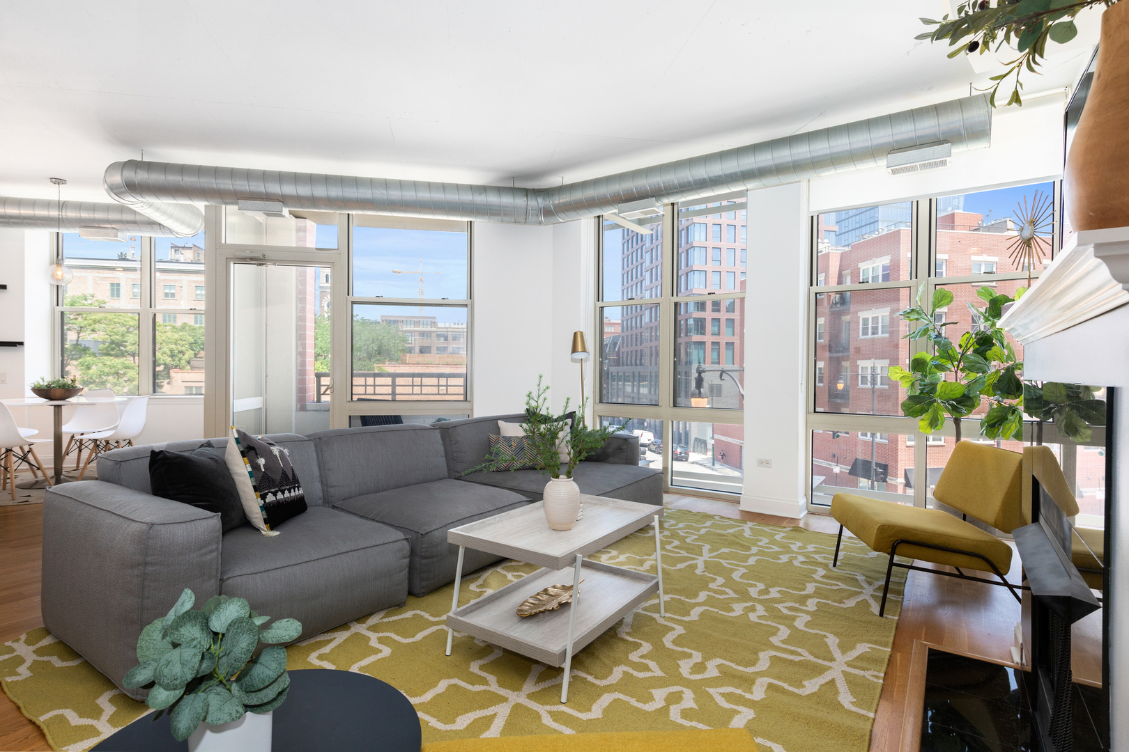 1001 W MADISON Street Unit: 311