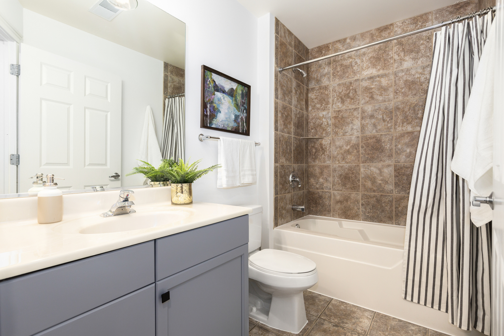 1001 W MADISON Street Unit: 311