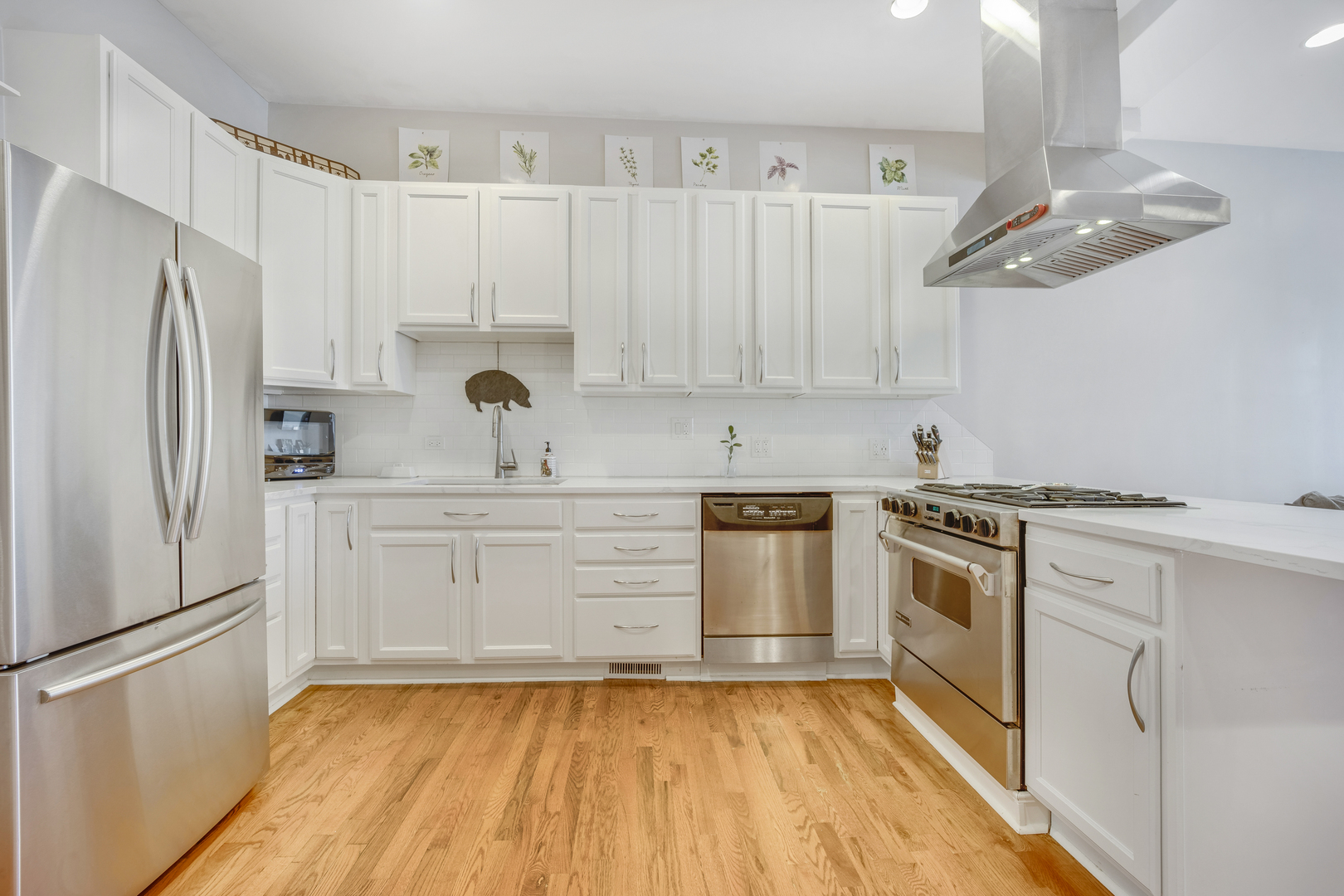 1111 N Mozart Street Unit: 1
