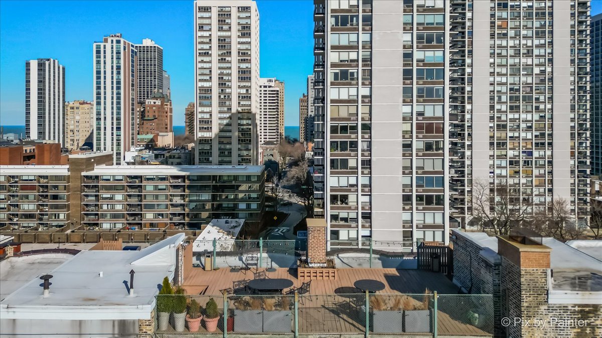 1500 N La Salle Drive Unit: 6A