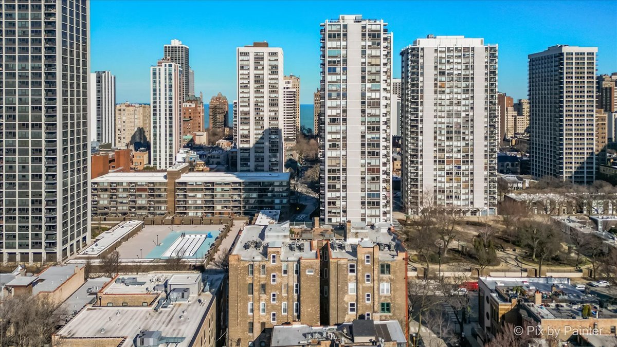 1500 N La Salle Drive Unit: 6A