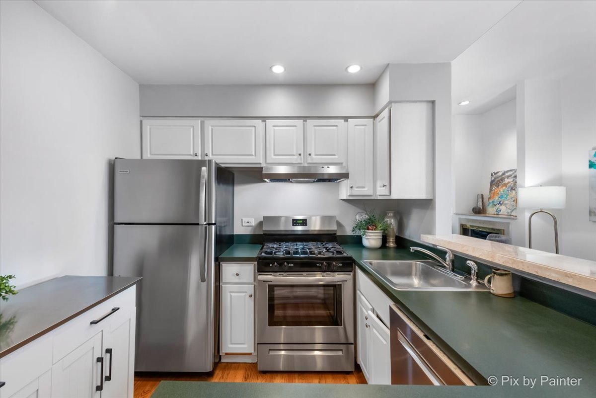 1500 N La Salle Drive Unit: 6A