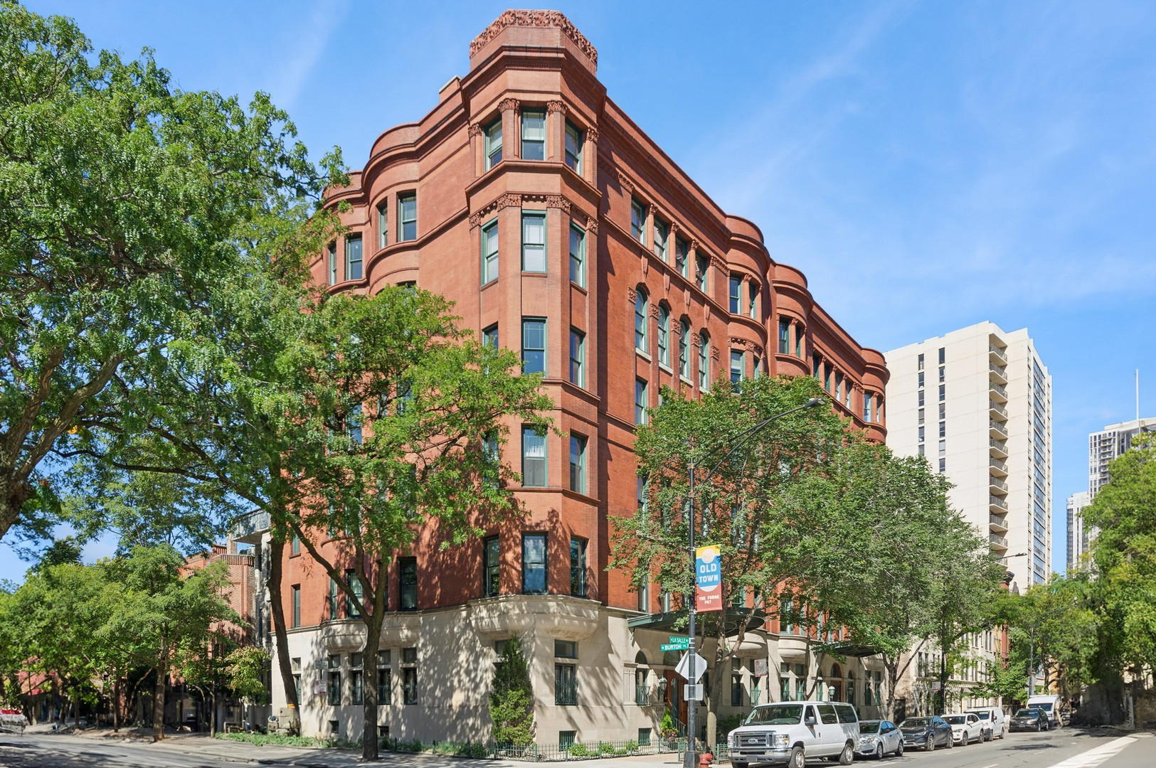 1500 N La Salle Drive Unit: 6A