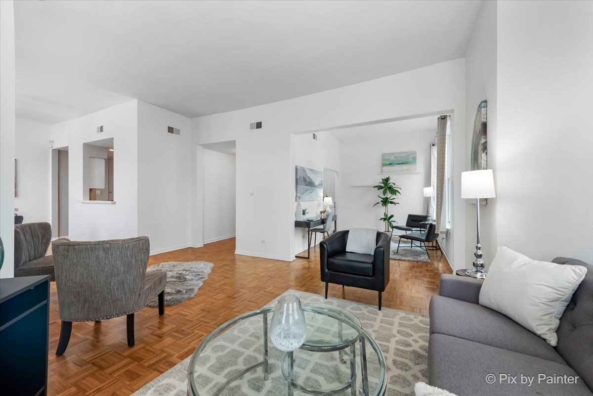 1500 N La Salle Drive Unit: 6A