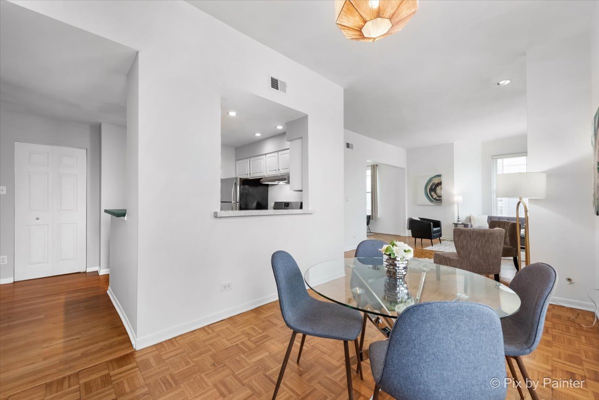 1500 N La Salle Drive Unit: 6A