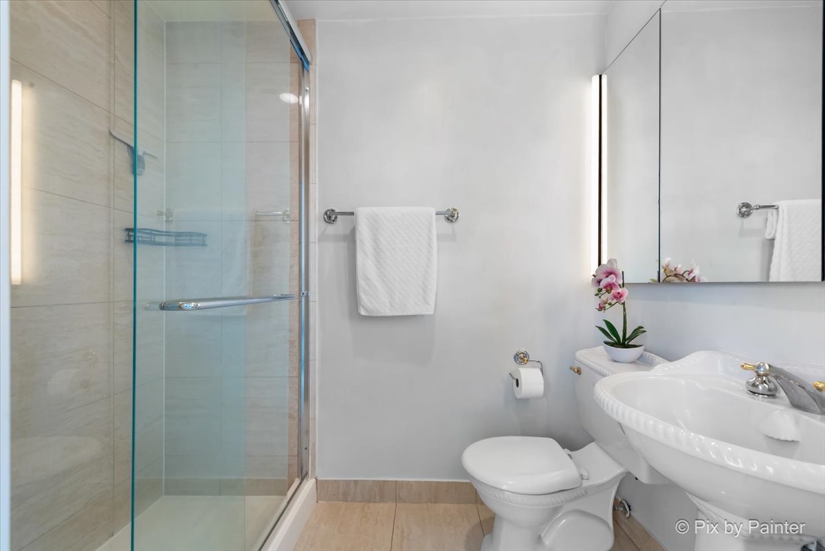 1500 N La Salle Drive Unit: 6A