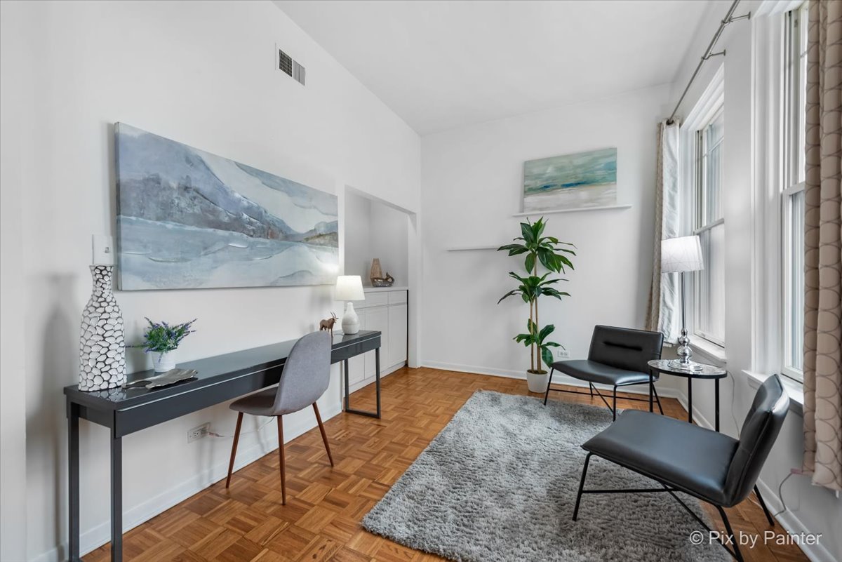1500 N La Salle Drive Unit: 6A