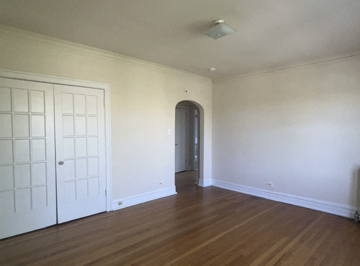 4957 N Whipple Street Unit: 3W