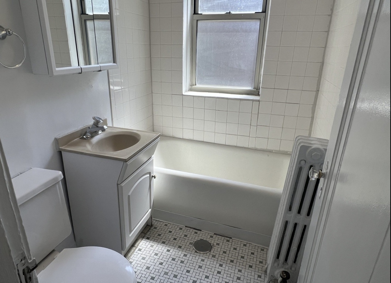 4957 N Whipple Street Unit: 3W