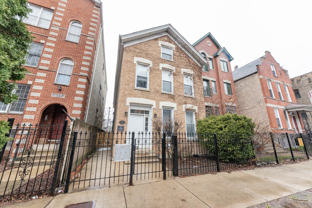 848 N Wood Street Unit: 3