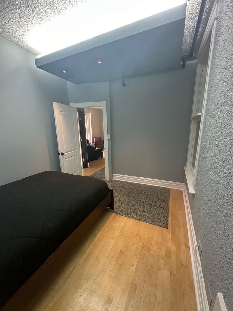 2800 N Pine Grove Avenue Unit: 5A