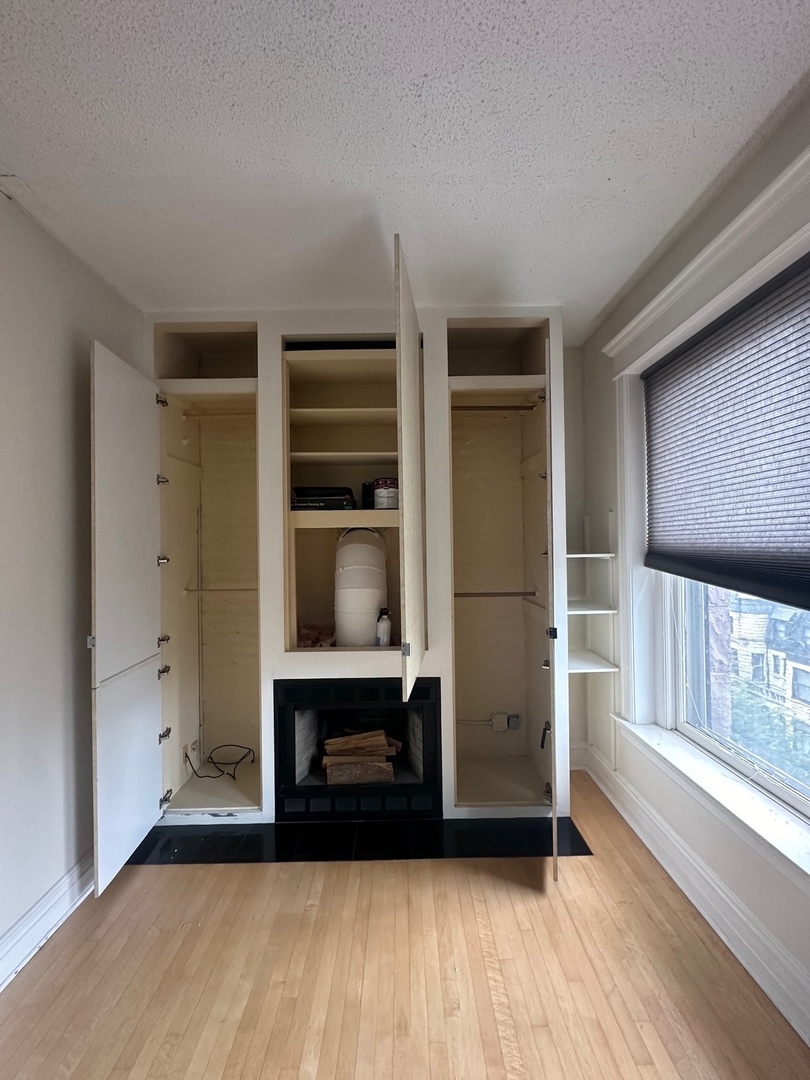 2800 N Pine Grove Avenue Unit: 5A