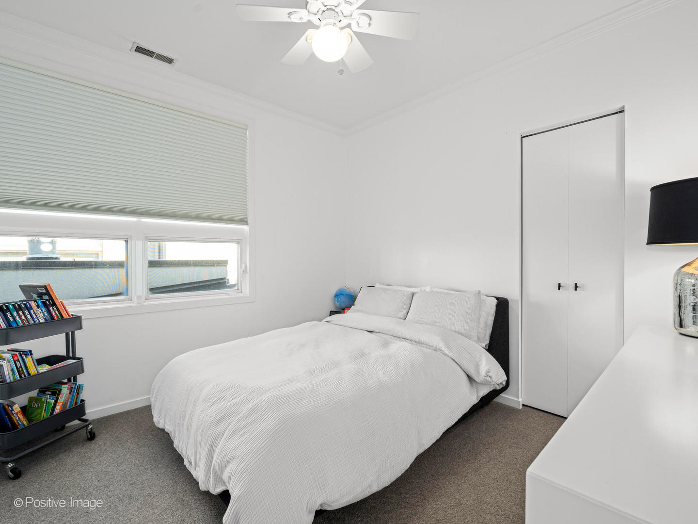 1757 N PAULINA Street Unit: R