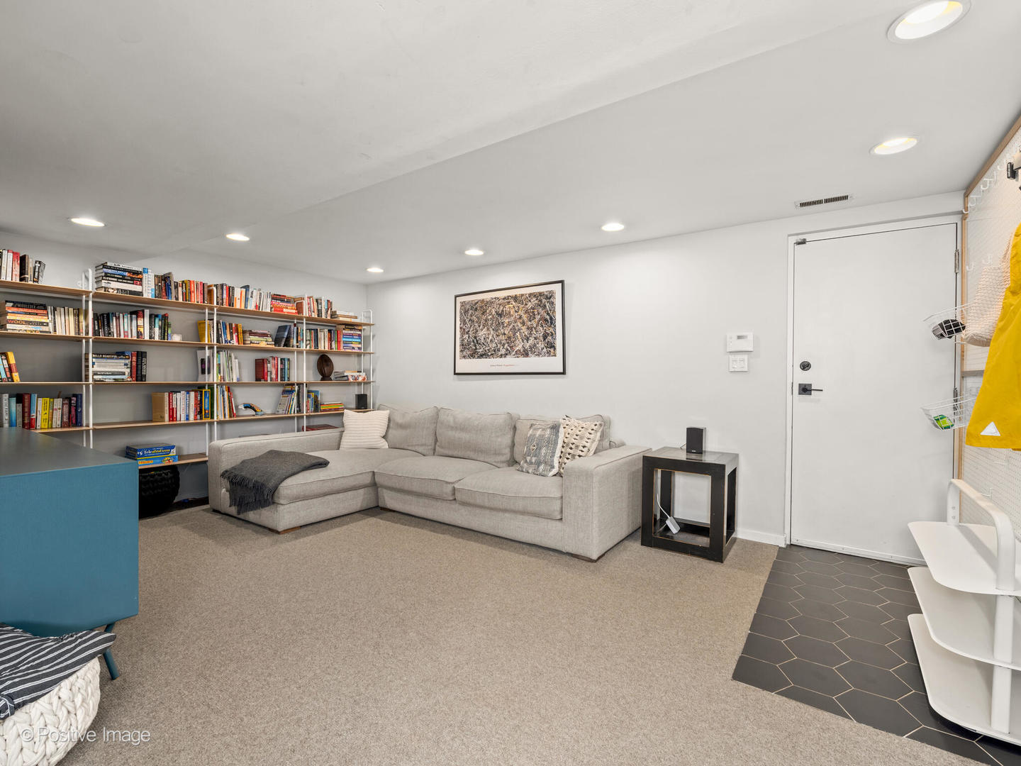 1757 N PAULINA Street Unit: R