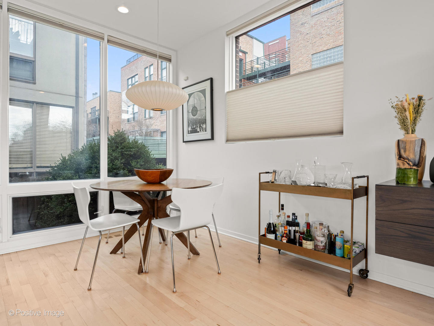 1757 N PAULINA Street Unit: R