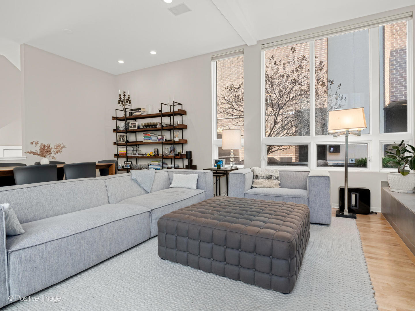 1757 N PAULINA Street Unit: R