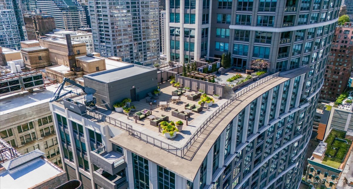 130 N Garland Court Unit: 3401