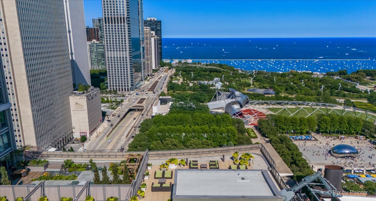 130 N Garland Court Unit: 3401