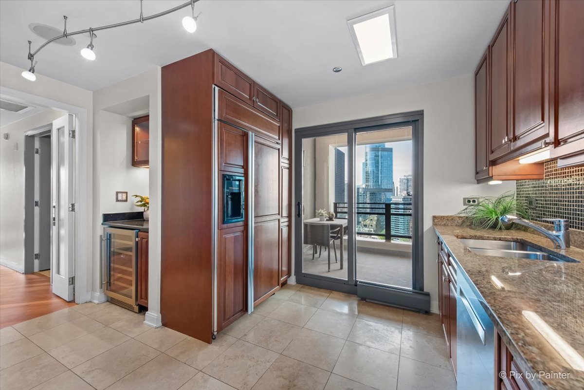 130 N Garland Court Unit: 3401