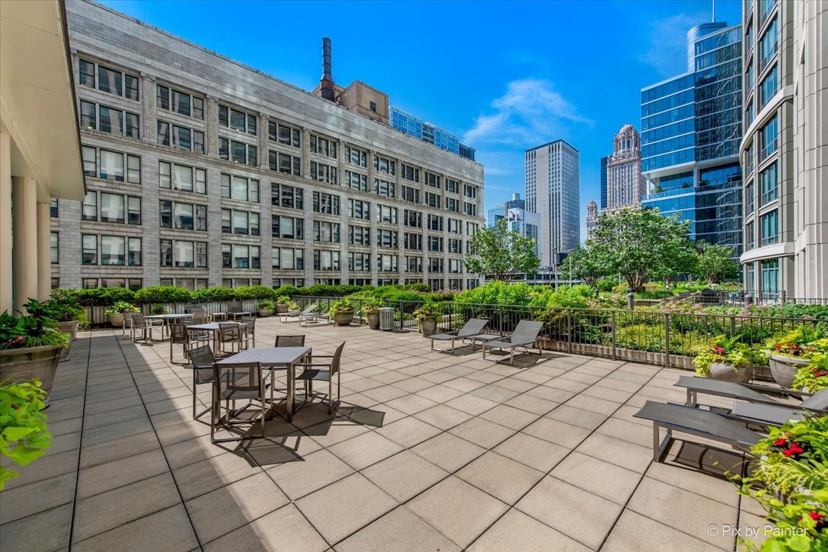 130 N Garland Court Unit: 3401