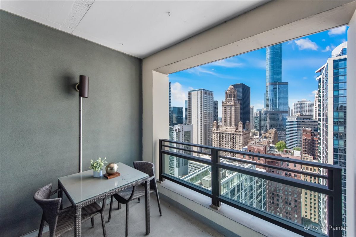 130 N Garland Court Unit: 3401