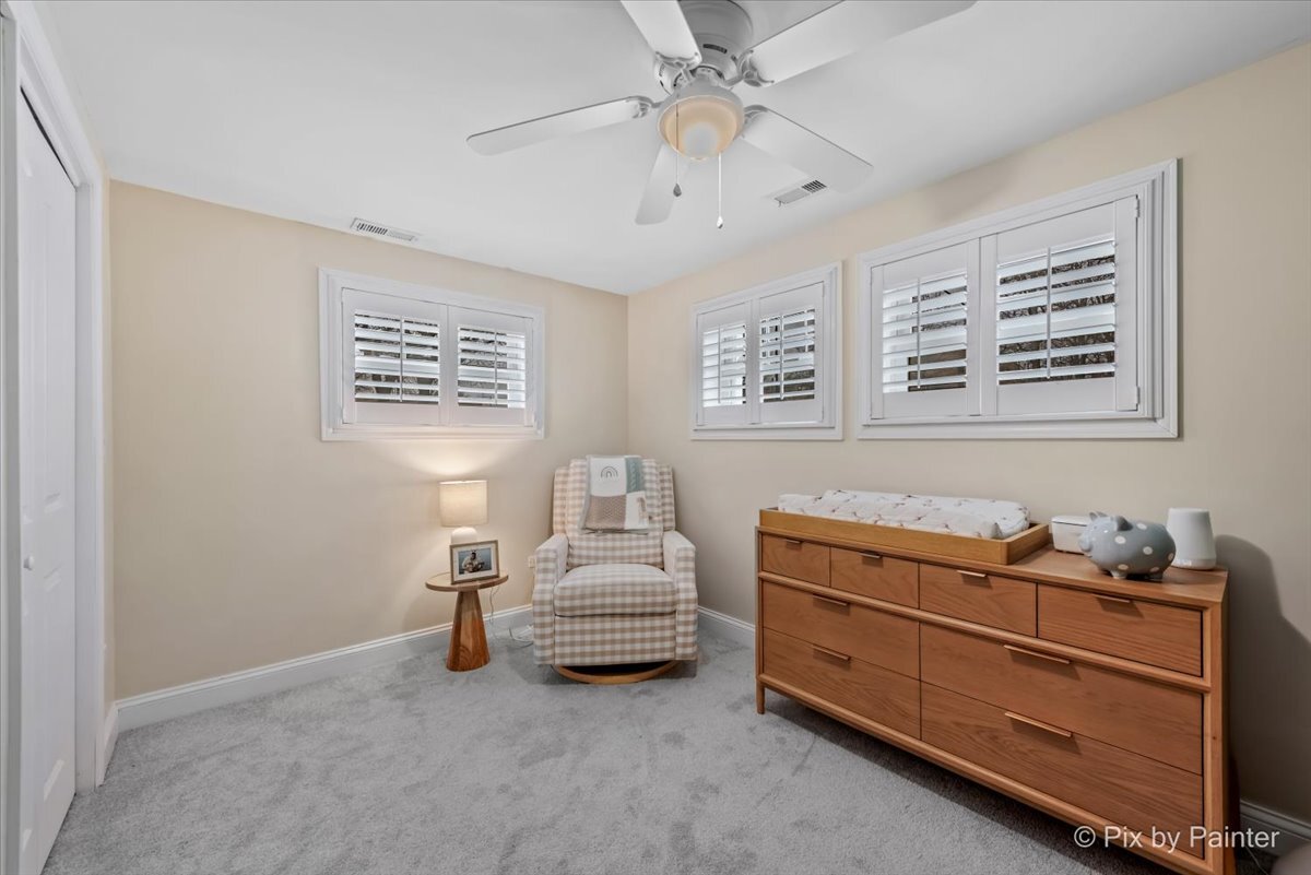 2658 W GUNNISON Street Unit: 1
