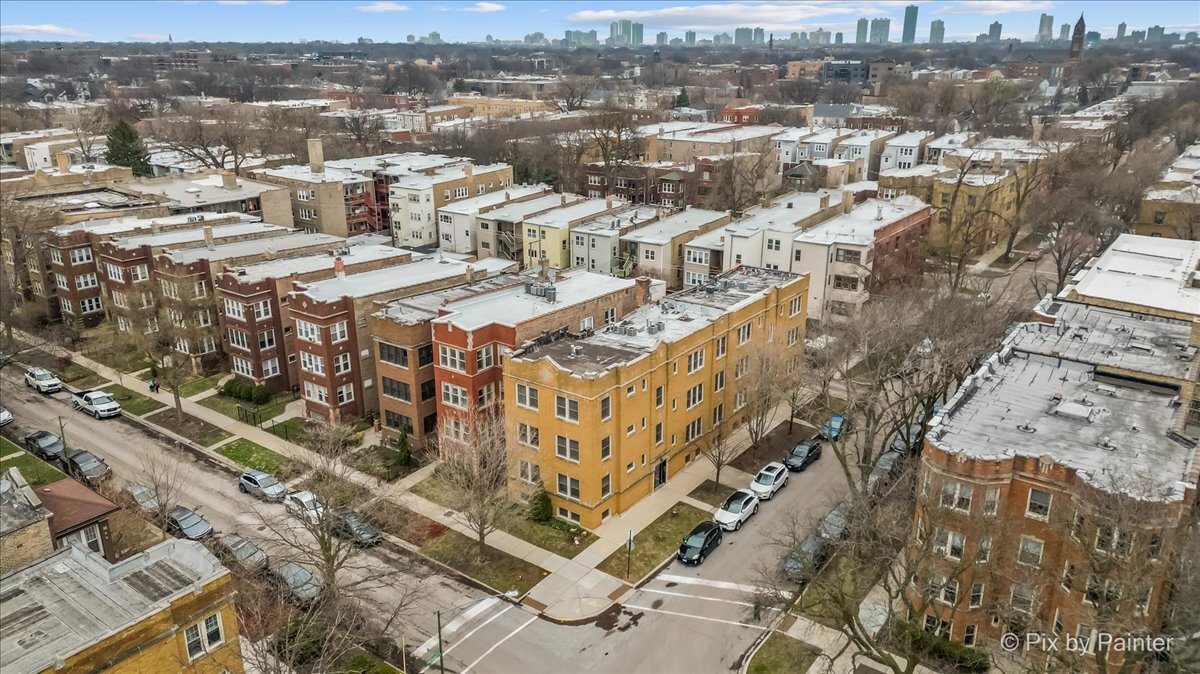 2658 W GUNNISON Street Unit: 1