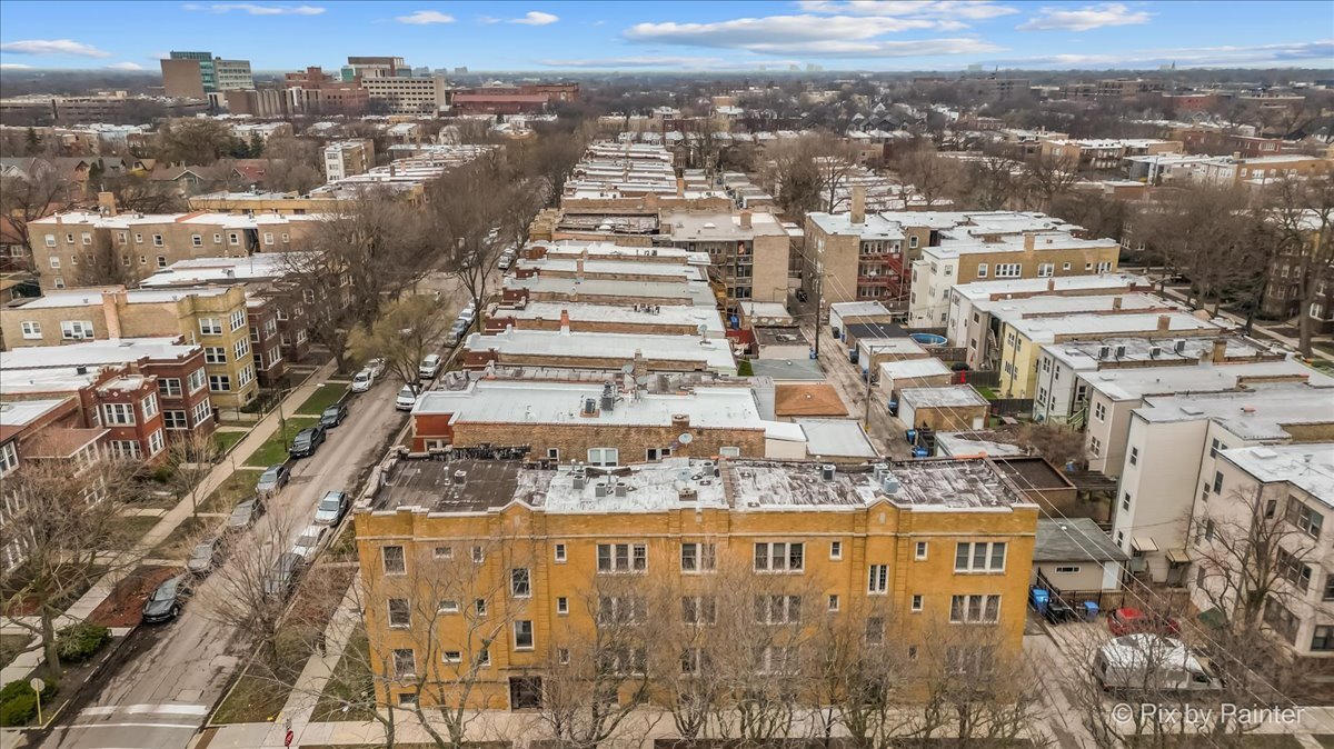 2658 W GUNNISON Street Unit: 1