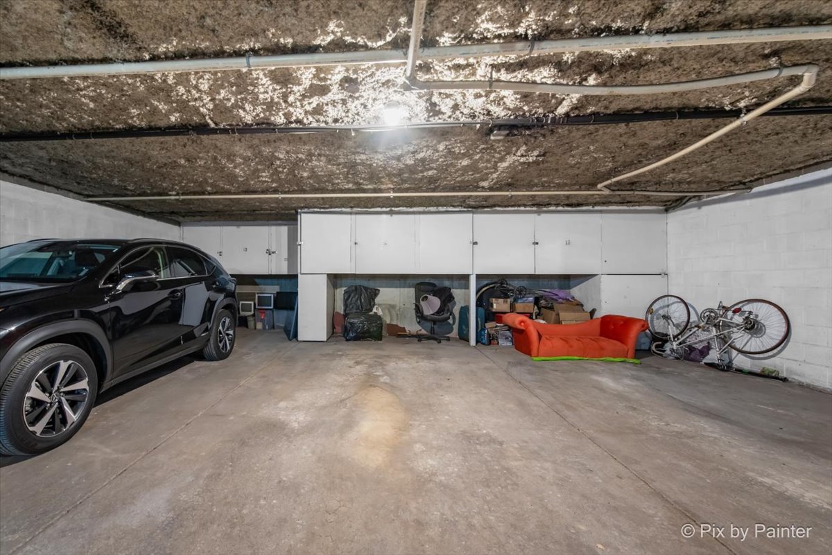 18559 ESCANABA Avenue Unit: 206