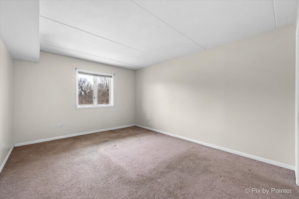 18559 ESCANABA Avenue Unit: 206