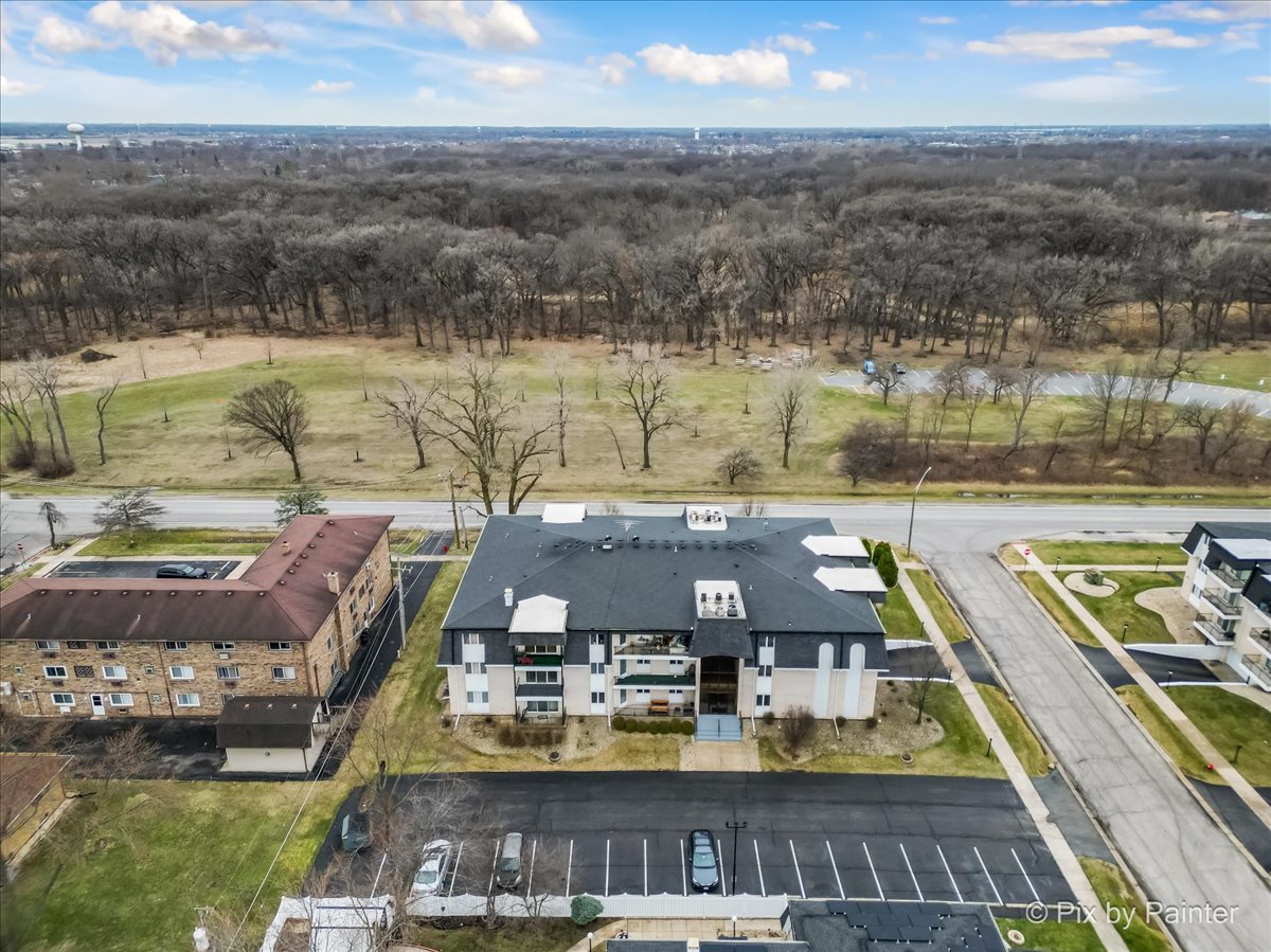 18559 ESCANABA Avenue Unit: 206