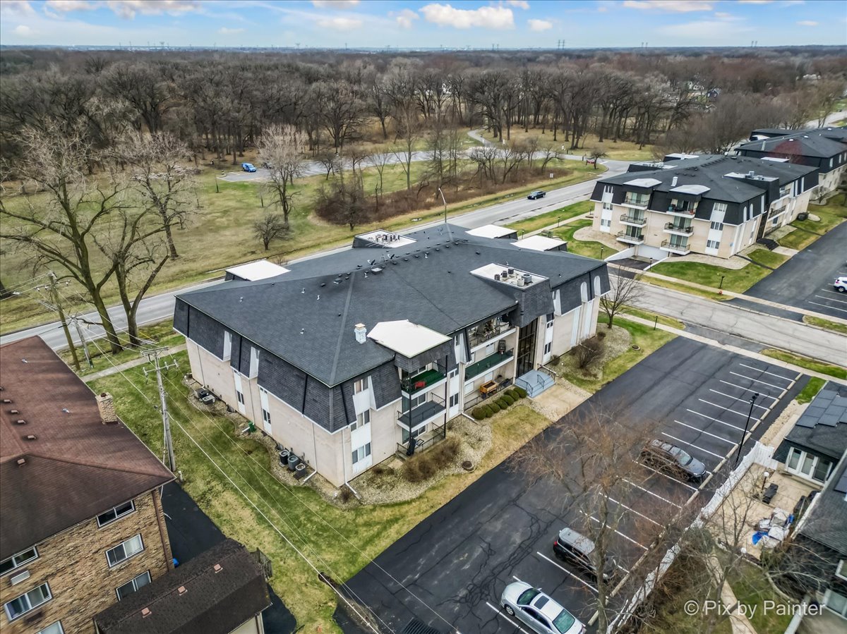 18559 ESCANABA Avenue Unit: 206