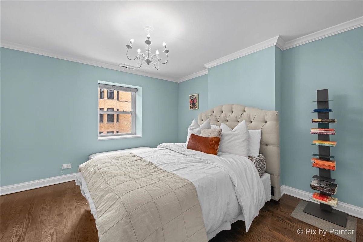 1917 N LINCOLN PARK WEST