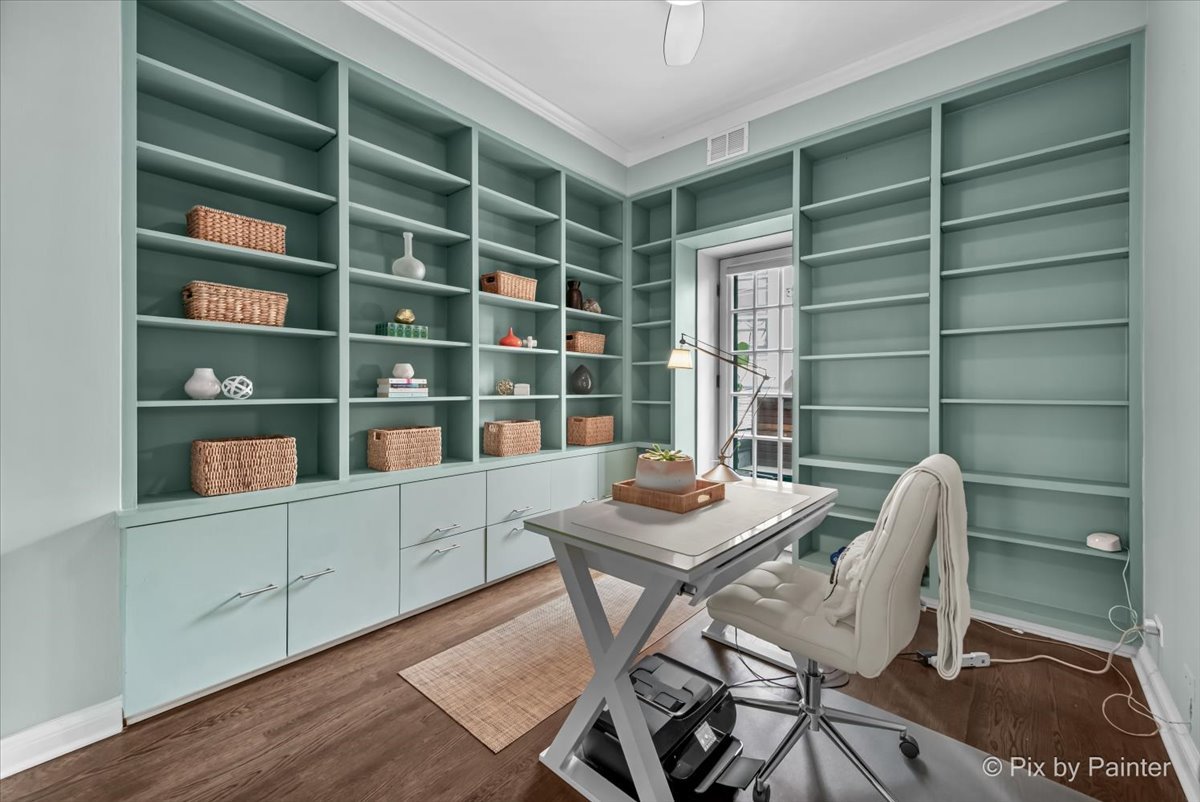 1917 N LINCOLN PARK WEST